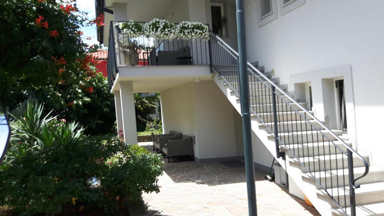 Apartment Laguna 33 Izola Exterior foto